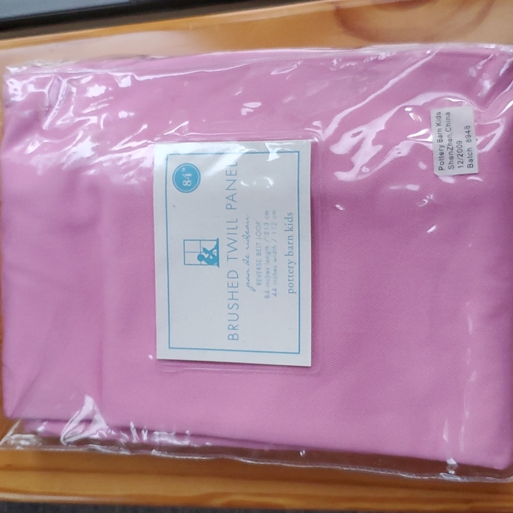 🏠⭐️ NWT Pottery Barn Kids Pink Brushed Twill Panel Curtain